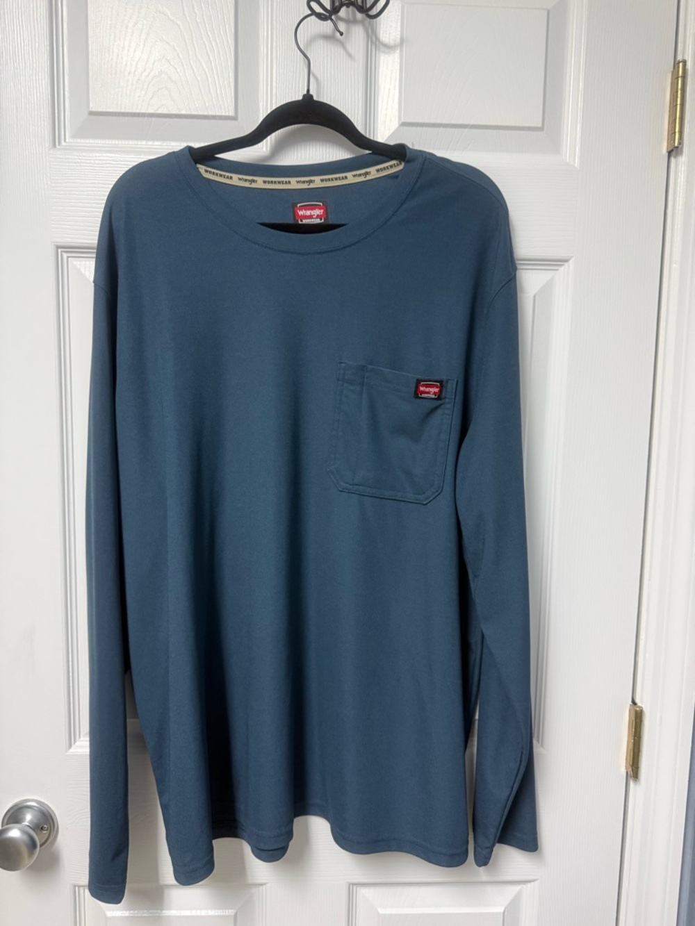Wrangler Long-Sleeve Pocket Tee in Slate Blue
